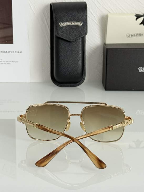 Picture of Chrome Hearts Sunglasses _SKUfw73376283fw